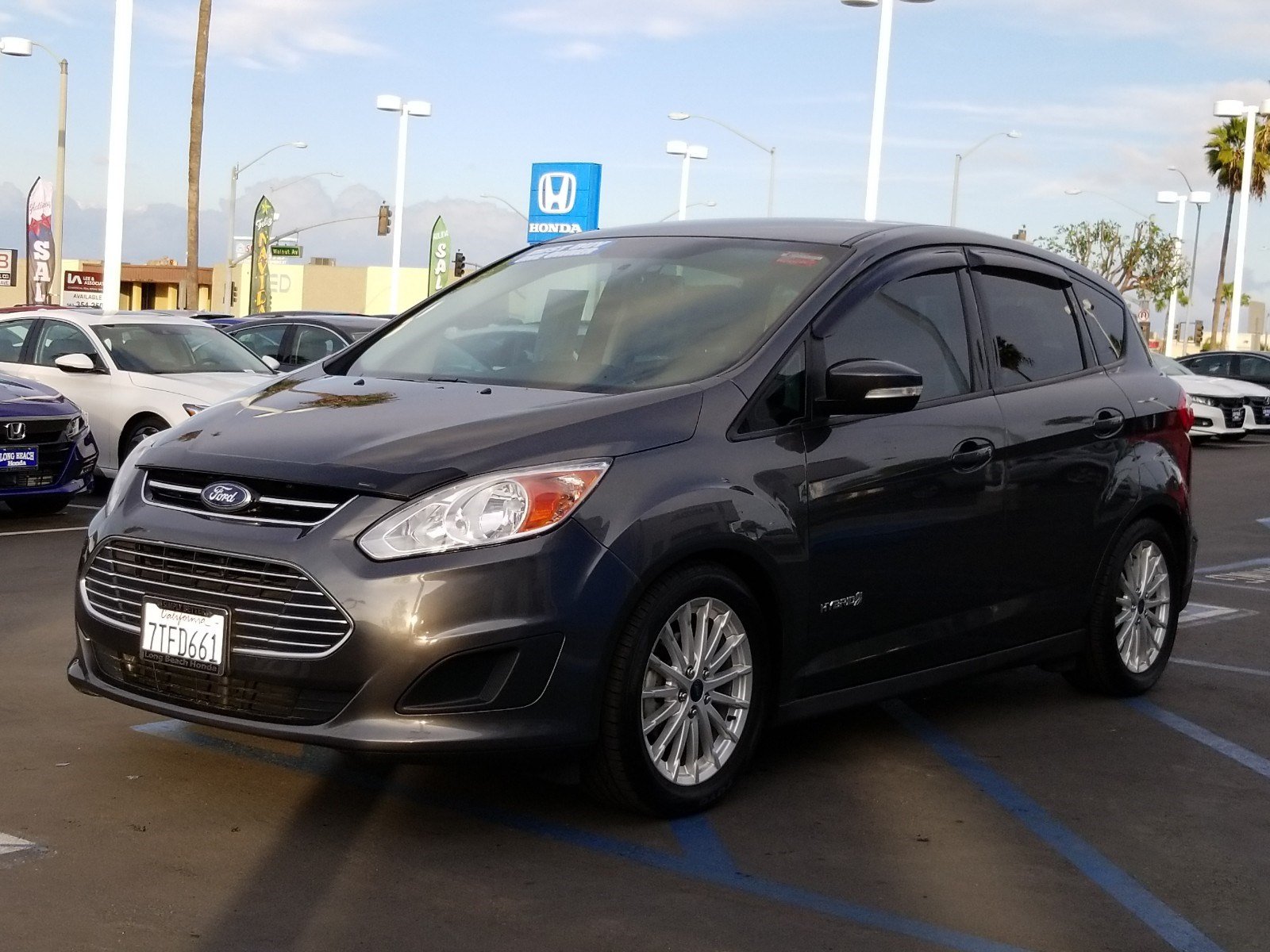 PreOwned 2016 Ford CMax Hybrid SE Hatchback in Signal
