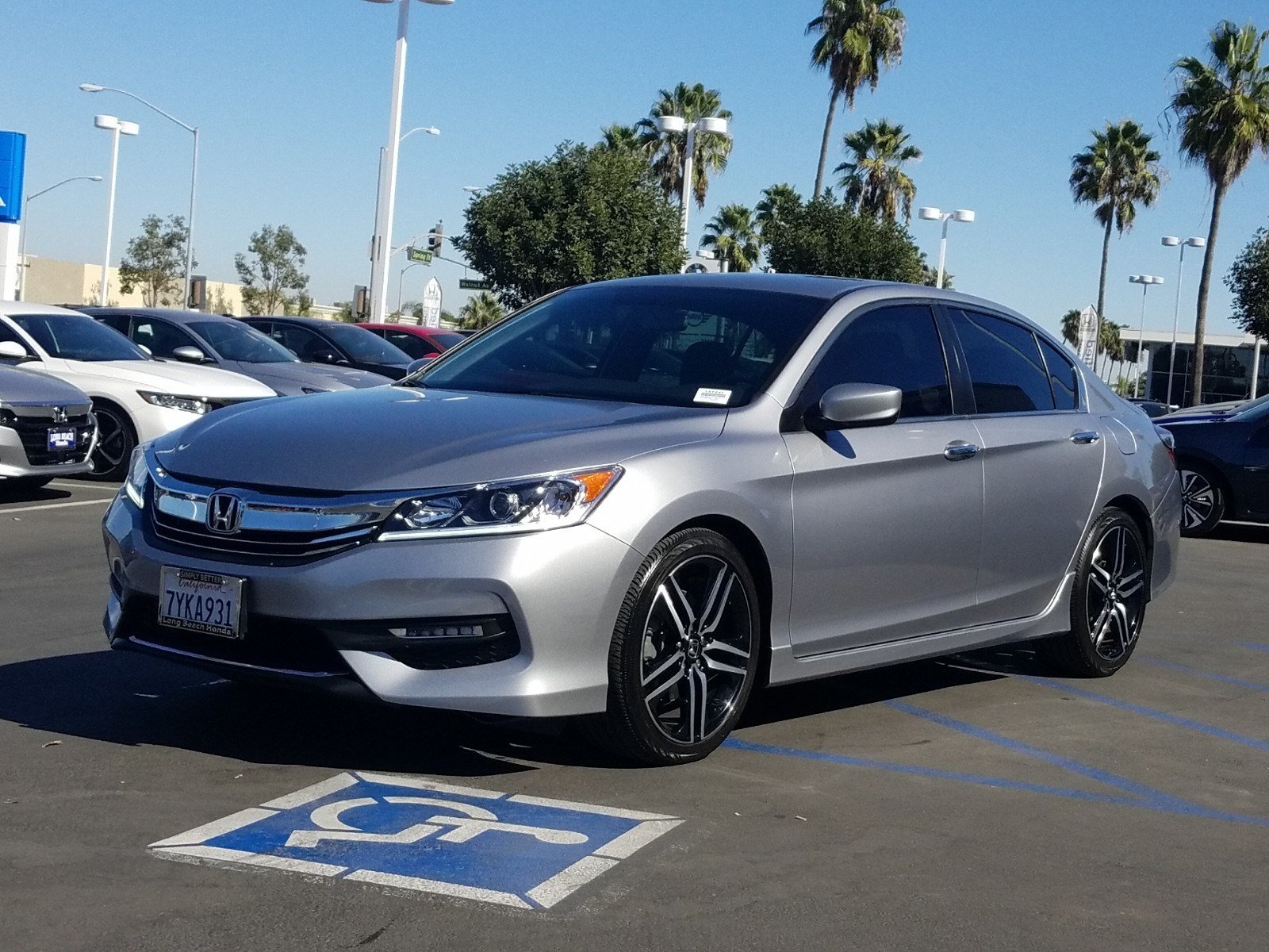 Certified PreOwned 2017 Honda Accord Sedan Sport SE 4dr