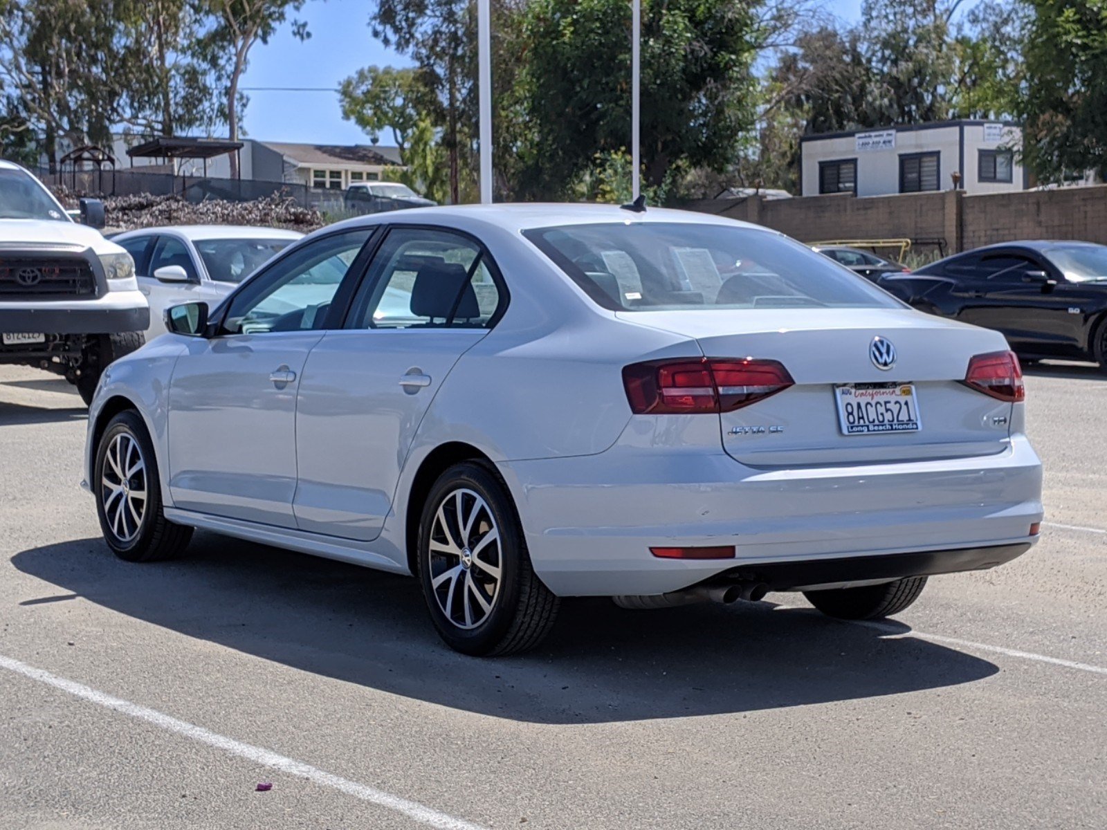 Pre Owned 2017 Volkswagen Jetta 14t Se 4dr Car In Signal Hill 16831t Long Beach Honda 7266